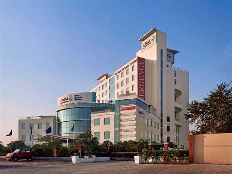 gupta medicos shalimar bagh